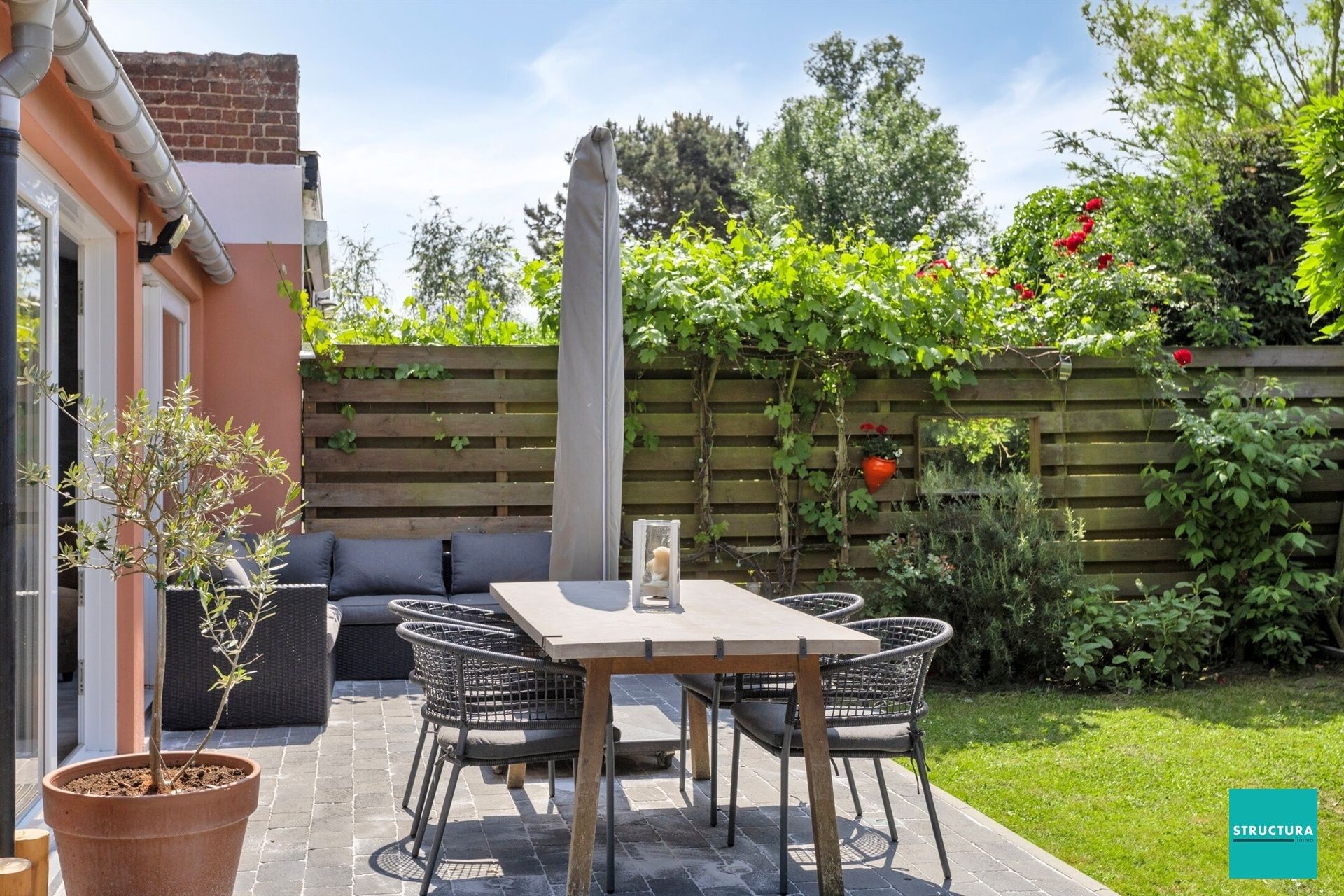 Gerenoveerde woning met 3 kamers en ZW-gerichte tuin foto 12