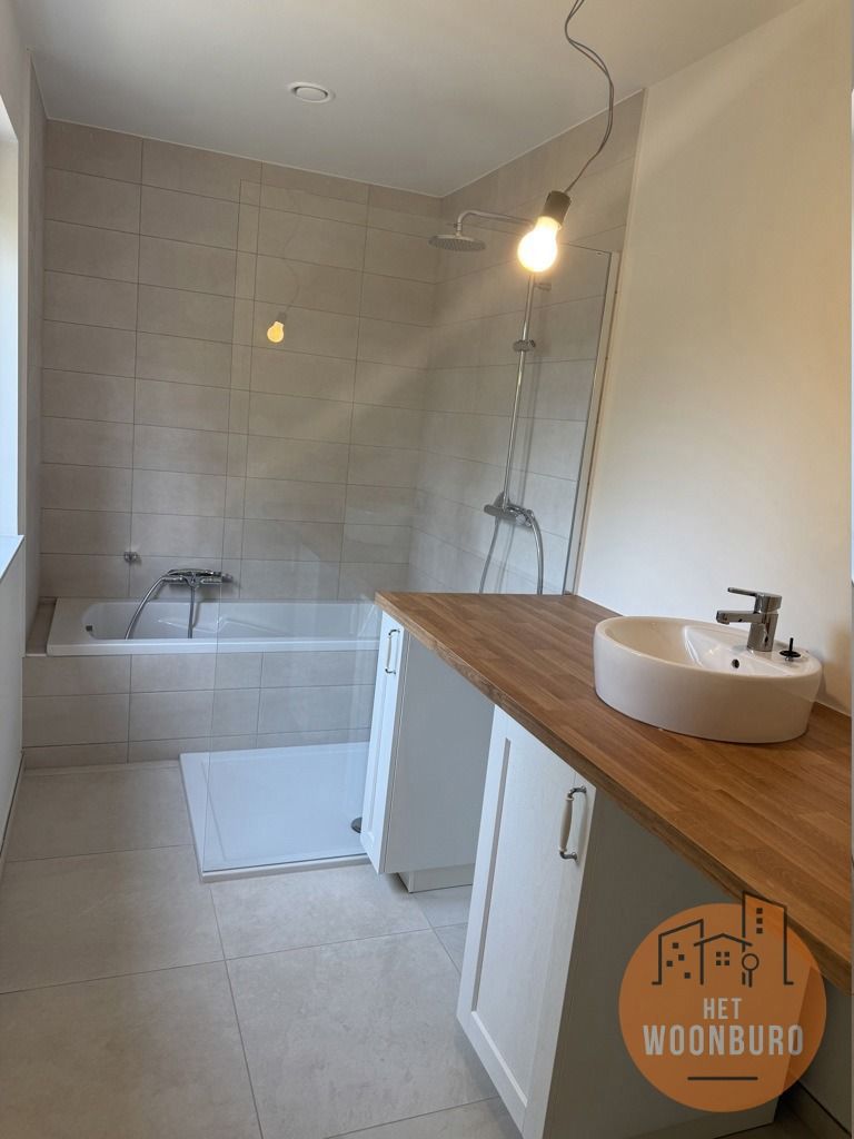 Nieuwbouwwoning met 3 slaapkamers en tuin foto 8