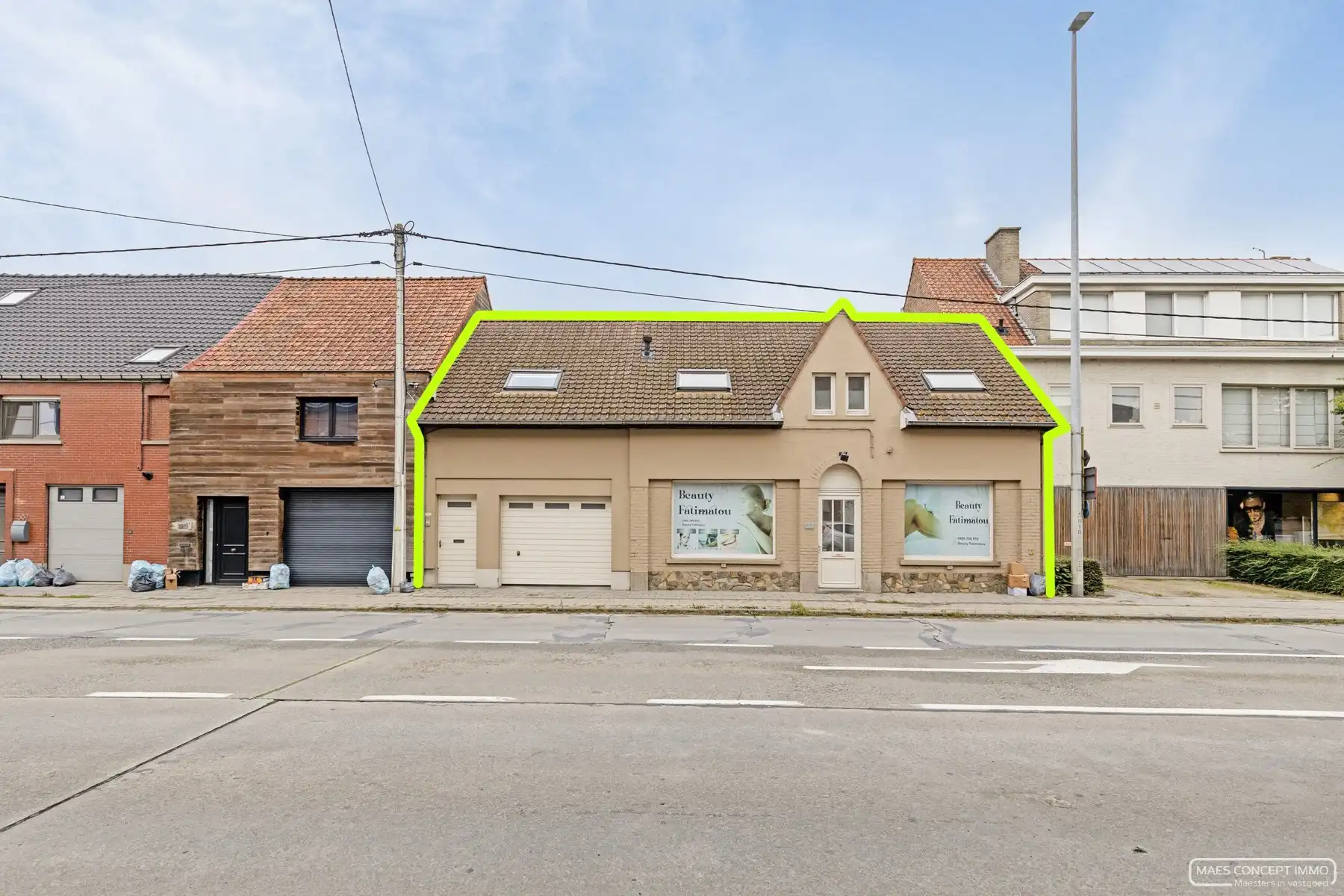 Te koop handelspand met appartement boven in centrum Desselgem foto 2