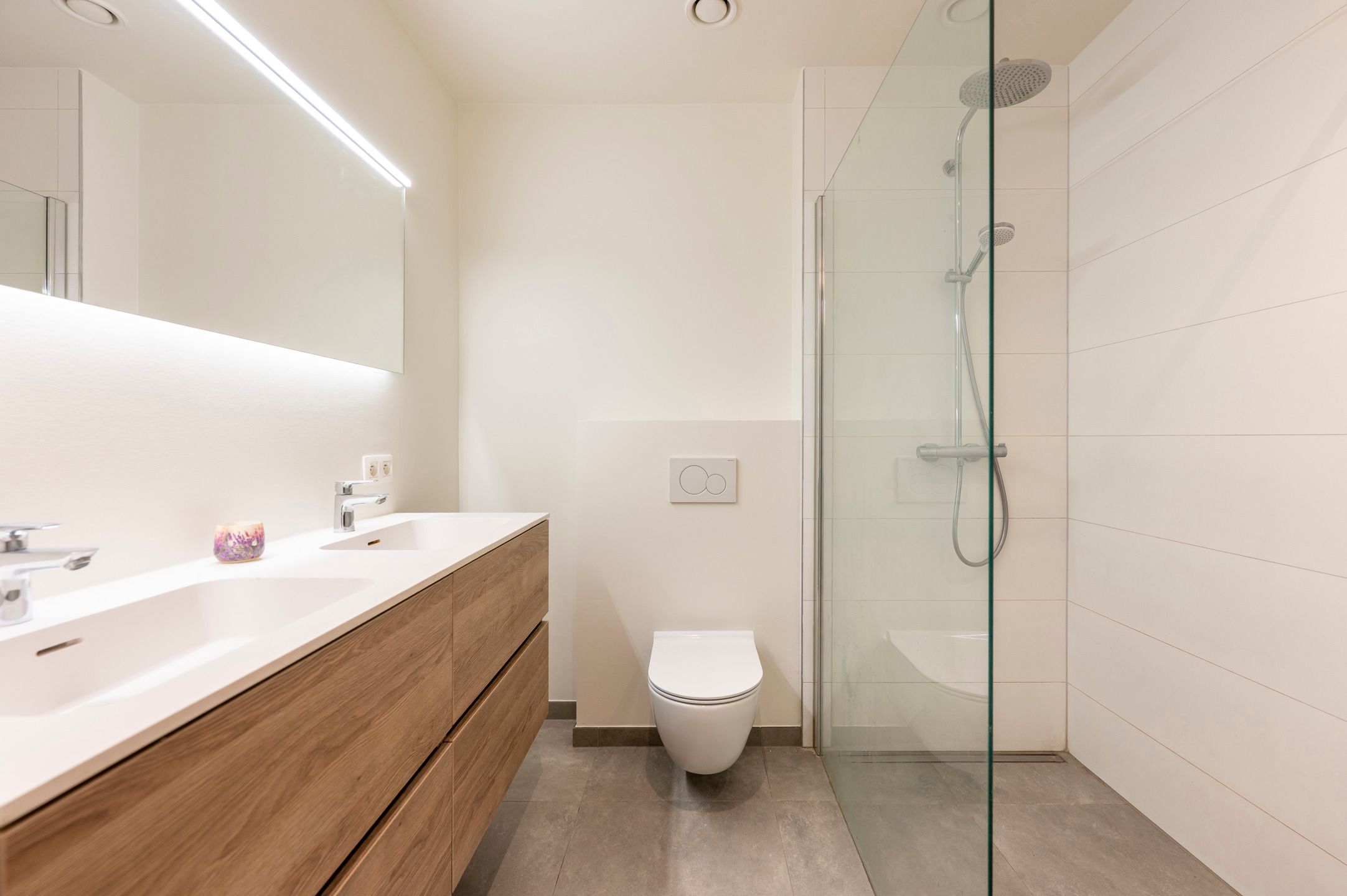 ANTWERPEN - Recent appartement met 2 terrassen en waterzicht foto 8