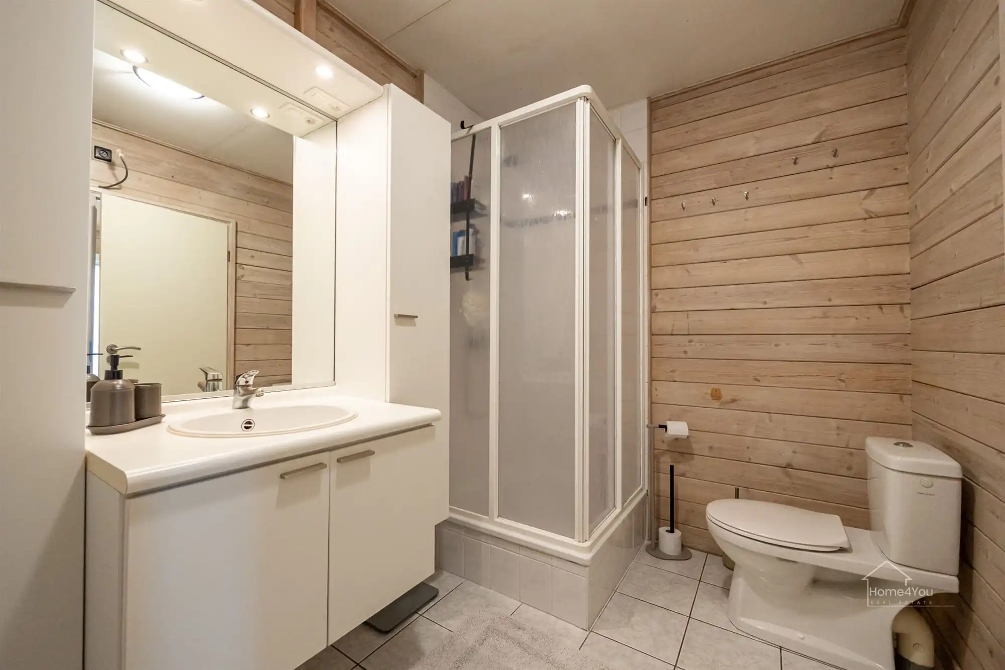 Vrijstaande woning op ruim perceel foto 12