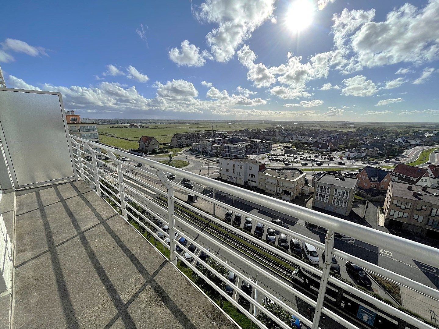 Gemeubeld appartement met een uitmuntend zicht op de polders foto 3