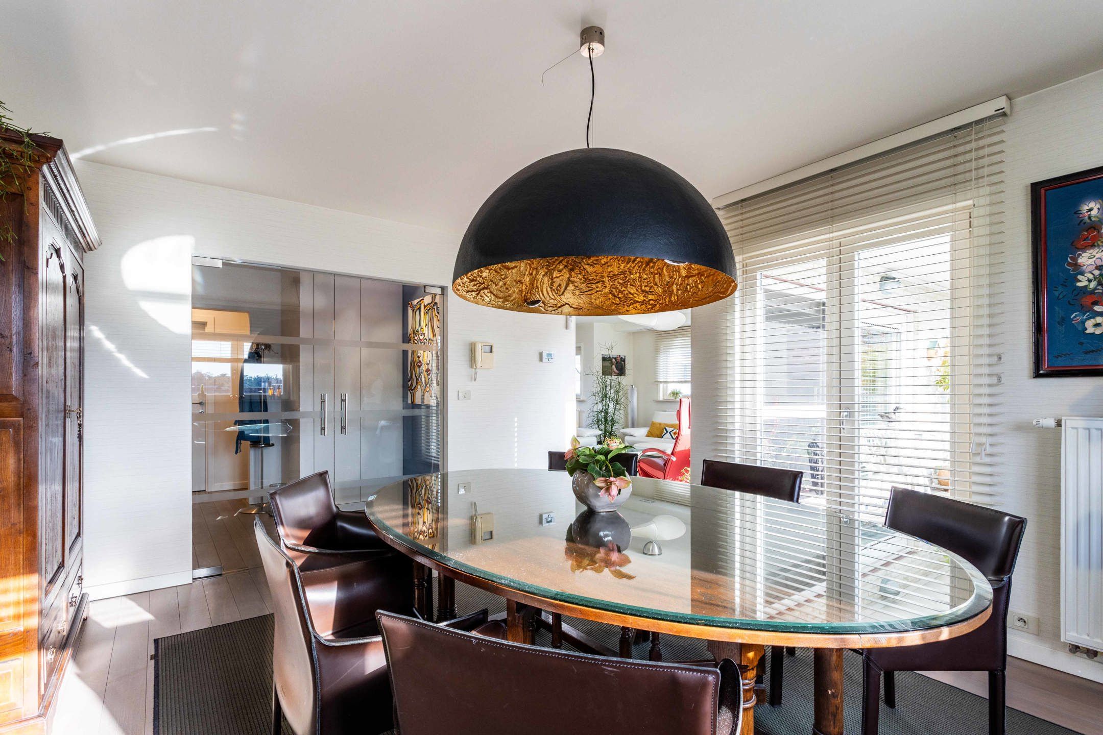 Ruim appartement 163 m² + 2 staanplaatsen & terras foto 5