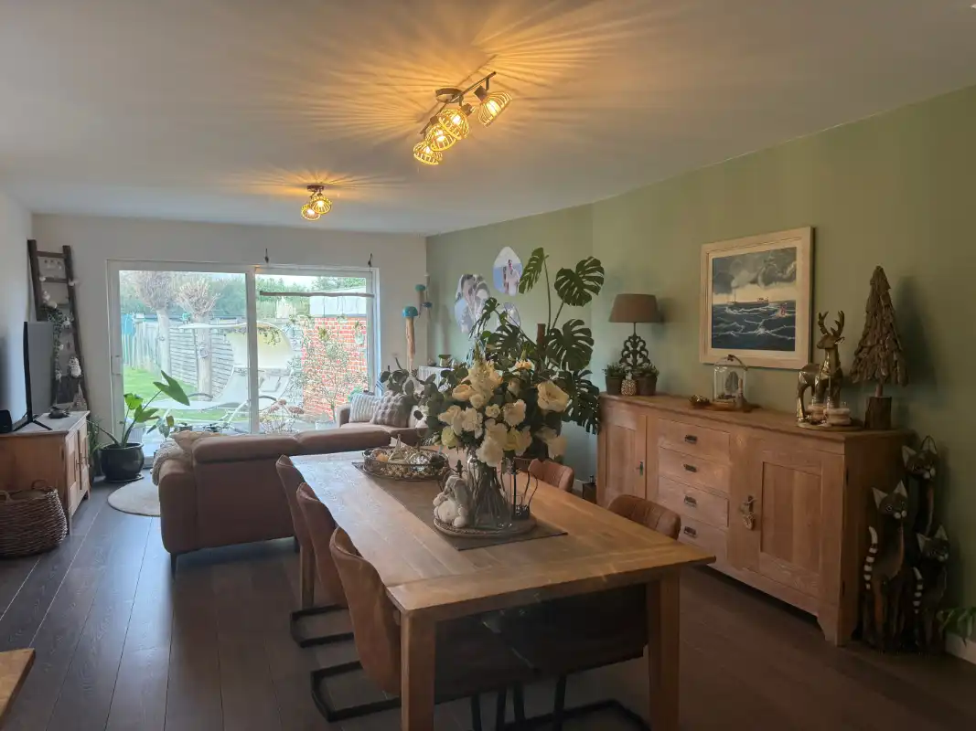 Mooie, gezellige woning met drie slaapkamers en tuin. foto 5