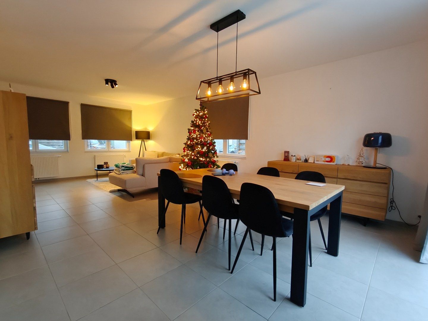 Energiezuinige halfopen bebouwing met tuin te Eksaarde foto {{pictureIndex}}