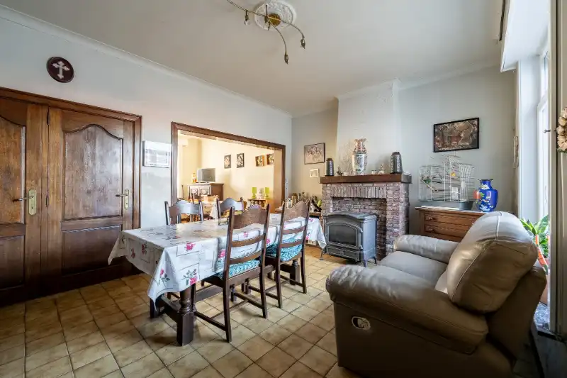 Halfopen woning met uitweg in centrum Ingelmunster. foto 6