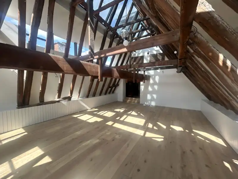 Stijlvol kantoor van 240 m² in historisch pand aan de Vrijdagmarkt foto 3