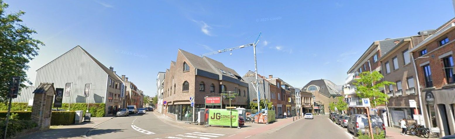 RUIM COMMERCIEEL PAND 450 M2 MET PARKING OP TOPLOCATIE  foto 6