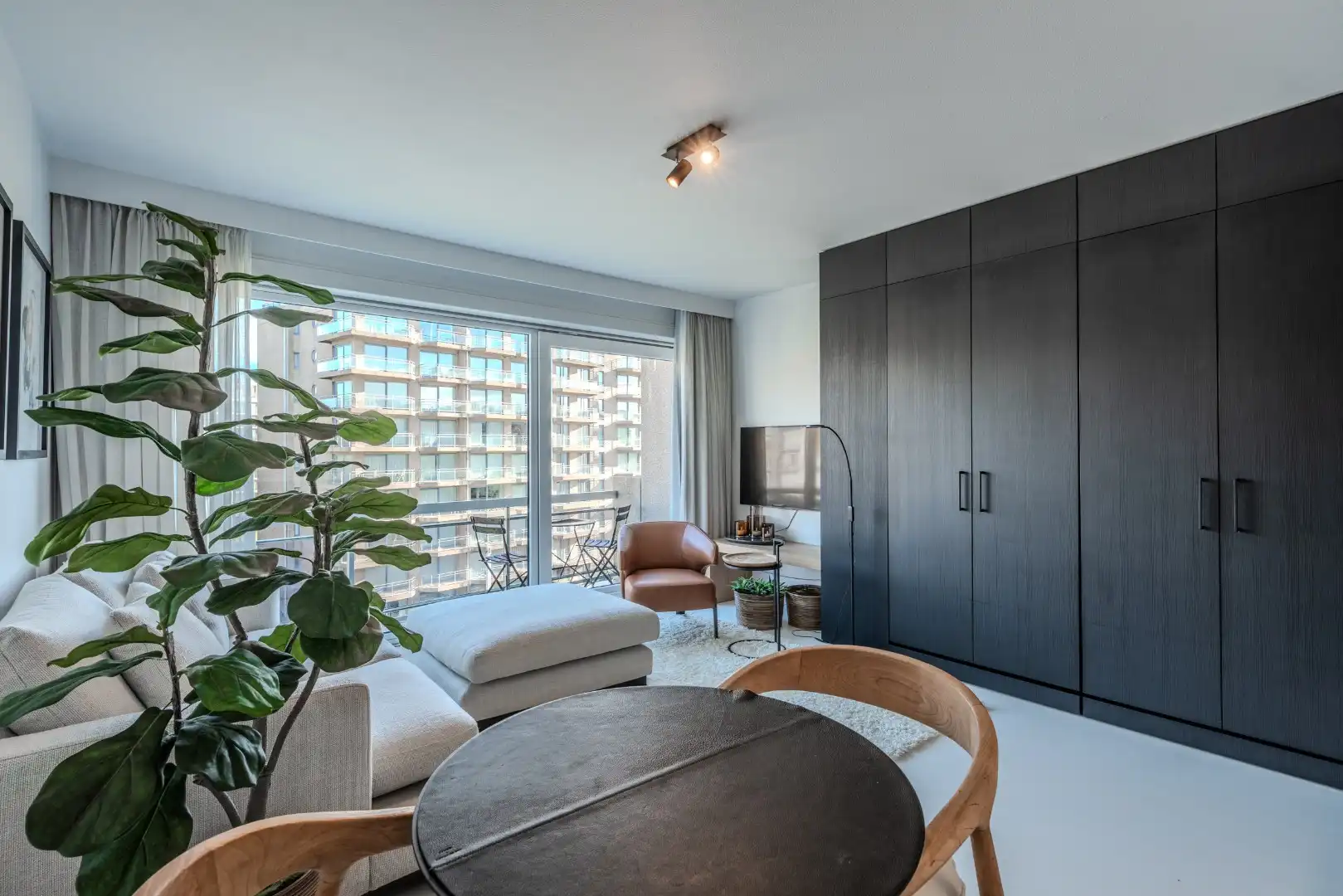 Goed gelegen en gerennoveerd studio te Nieuwpoort-bad! foto 8