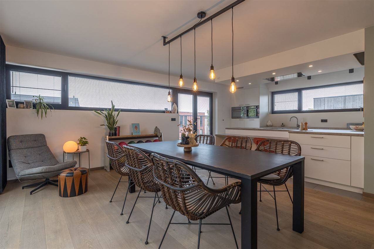 Penthouse met 3 slpk., riant terras, autostaanplaats en kelderberging foto 32