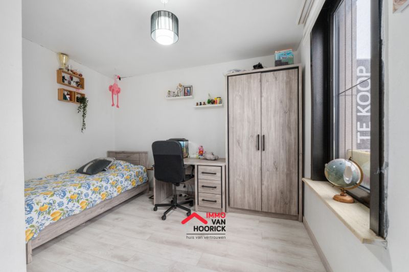 Instapklare woning 3 slaapkamers op 350m²! foto 9