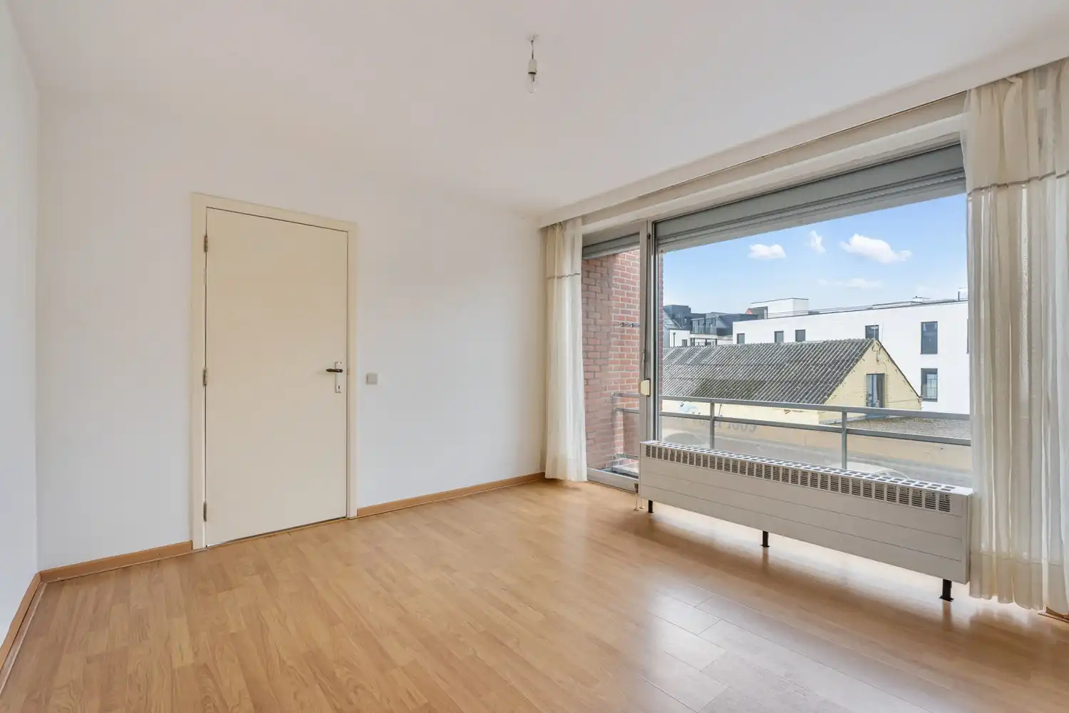 Gunstig gelegen appartement met 2 slaapkamers en 2 autostaanplaatsen foto 9