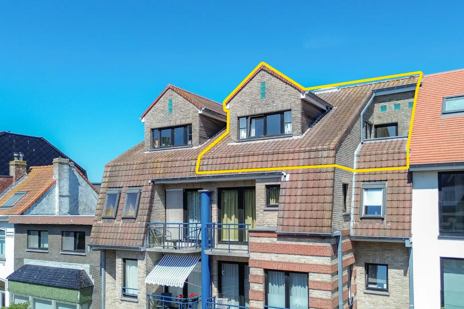 Instapklaar en gemeubeld 1-slaapkamerappartement met terras in hartje Wenduine foto 2