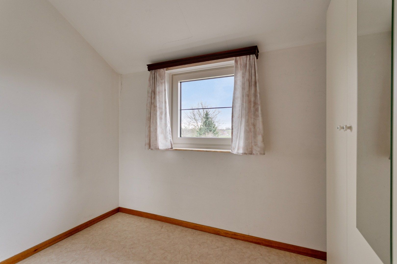 Villa met 4 slaapkamers en ruime tuin in Tienen! - bewoonbare opp. 246m² -  EPC 197 kWh/m² foto 24