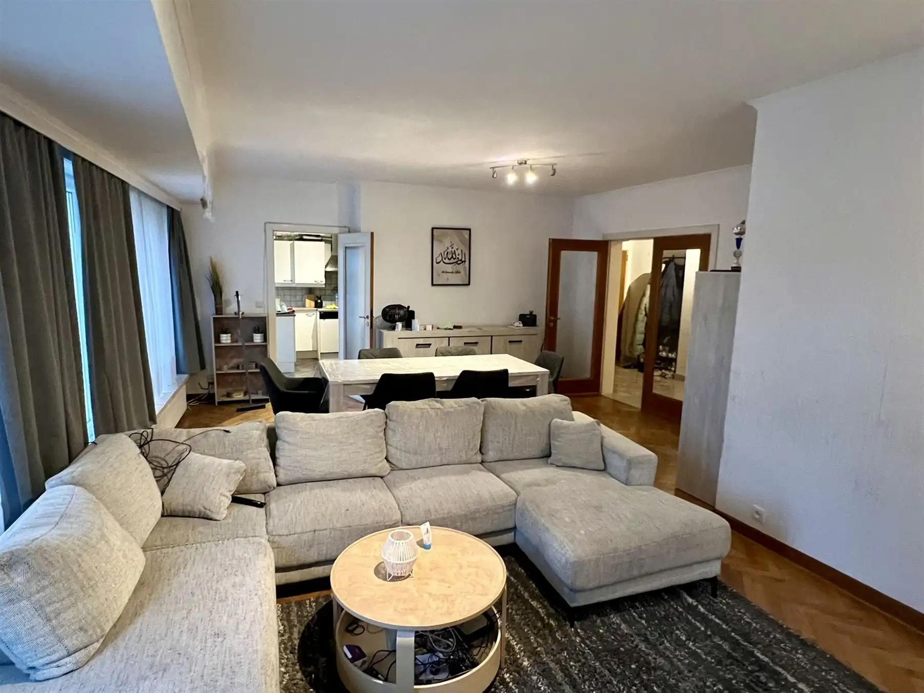 Residentieel gelegen, ruim en praktisch appartement foto 2