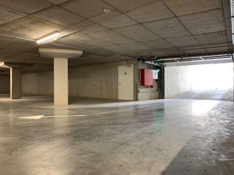 Ondergrondse parkeerplaats(en) te huur onder het Marktplein in Harelbeke foto 2