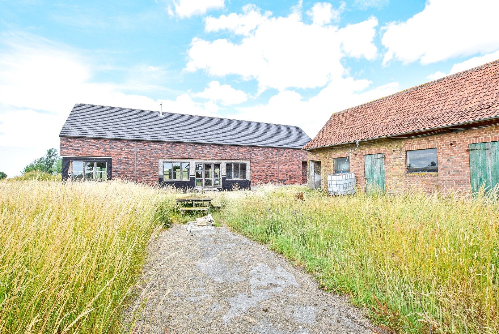 Unieke casco woning op 2ha grond foto 15