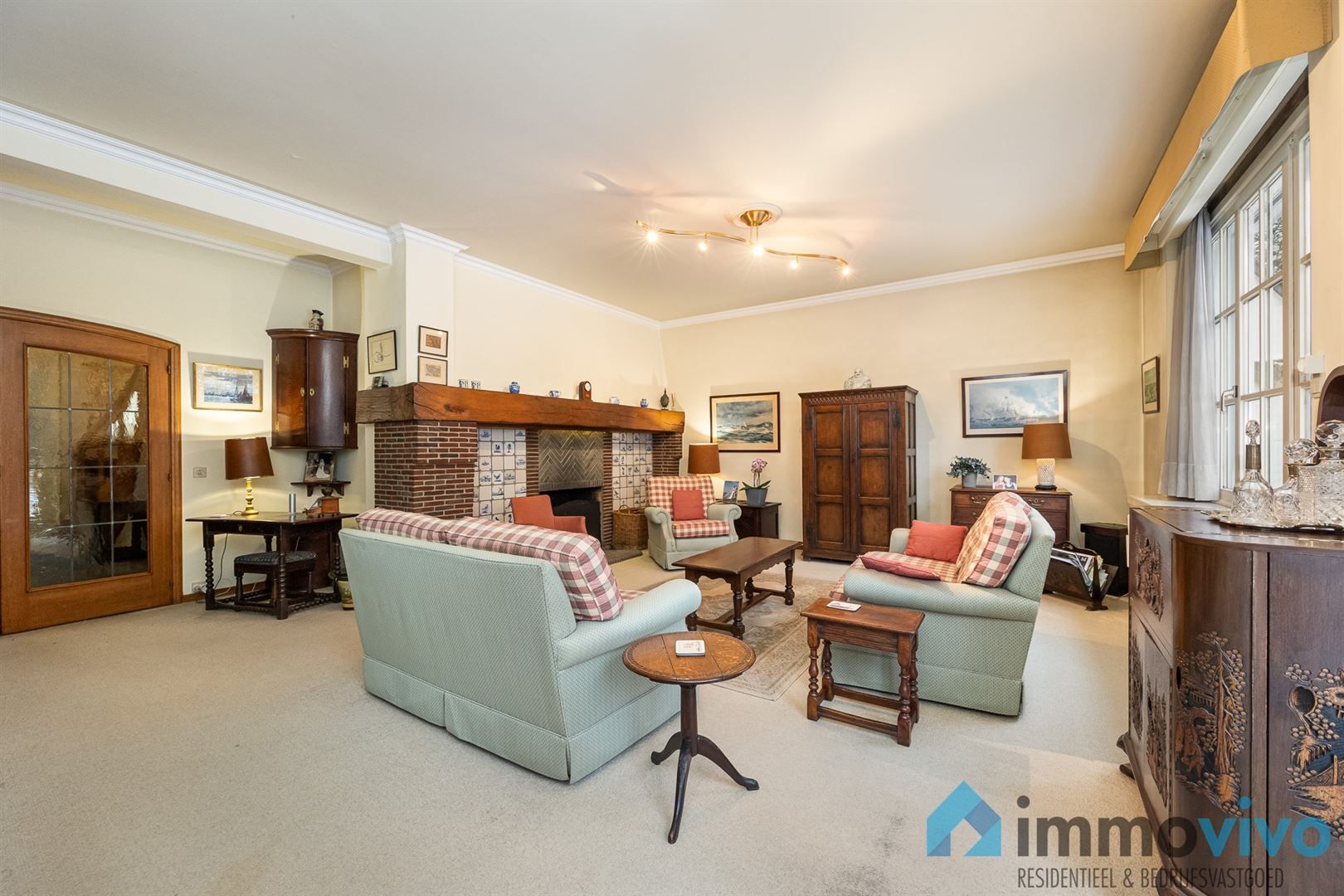 Ruime te renoveren villa op 925 m² op toplocatie foto 12