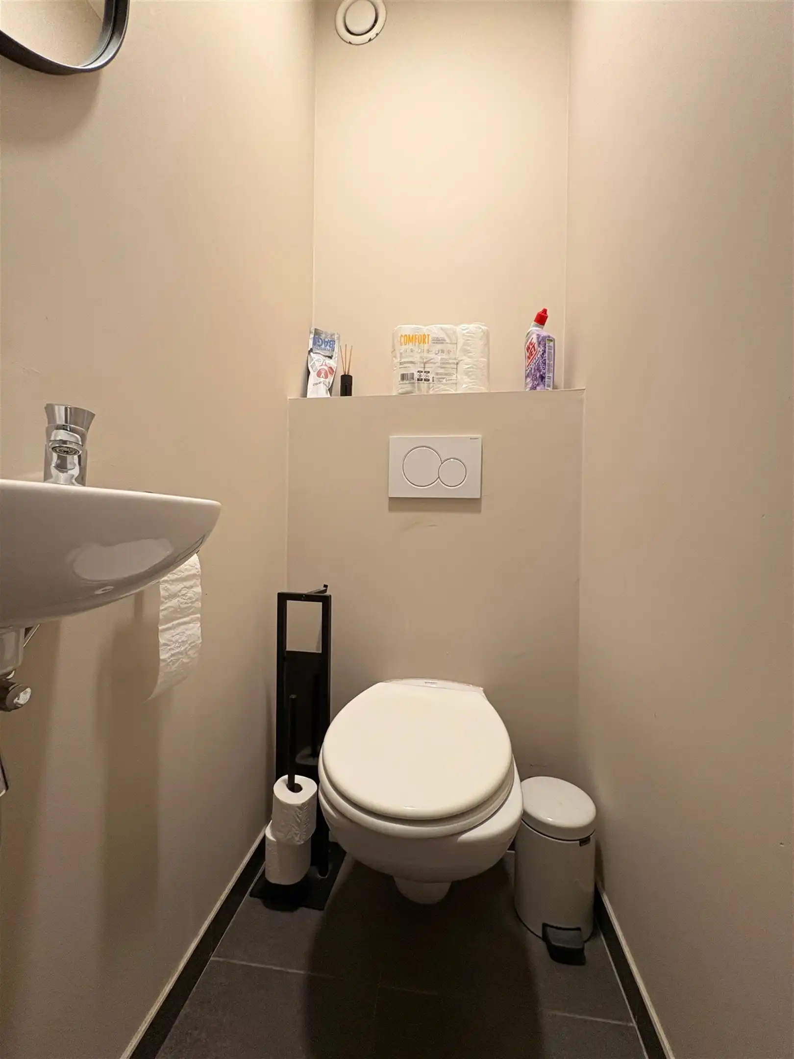 Prachtig Recent Appartement op Ideale Locatie in Sint-Gillis foto 9