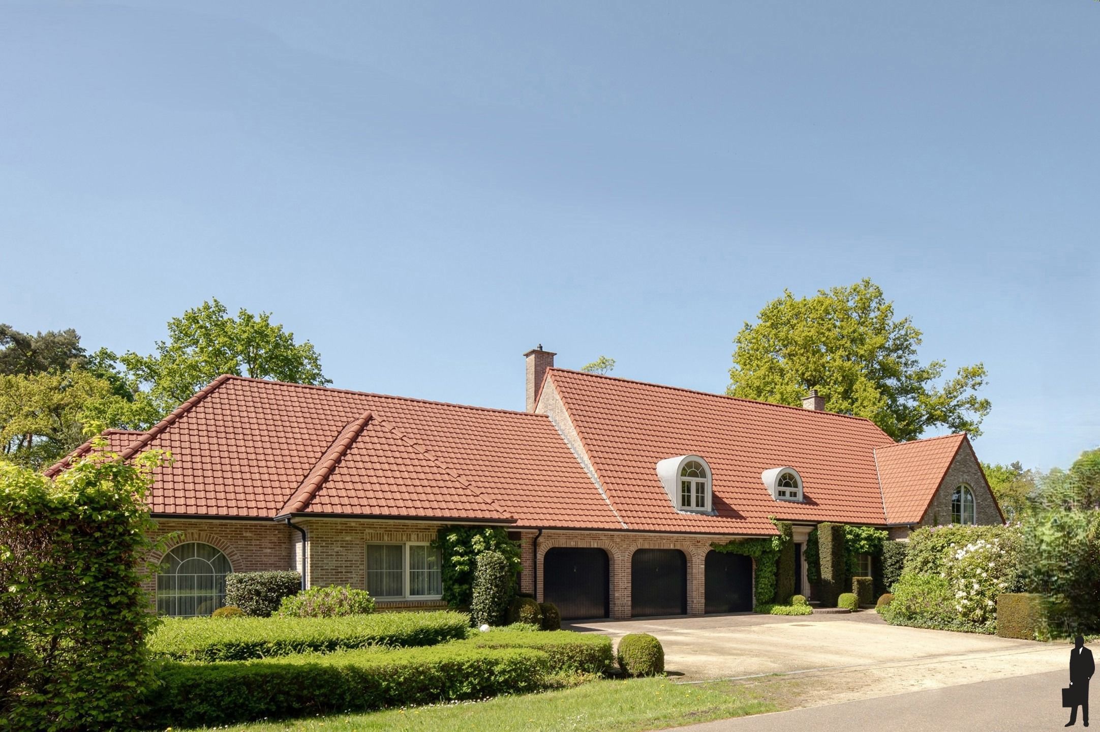 Uniek gelegen villa op ca. 24 are nabij natuur Belse bossen foto 2