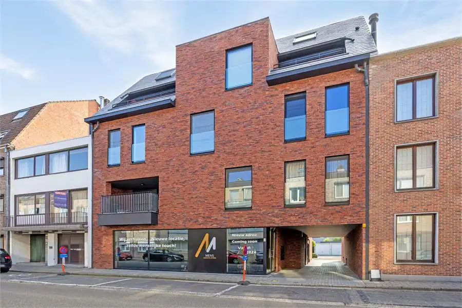 Modern kantoorgebouw te huur op toplocatie in Tessenderlo-Ham foto 2