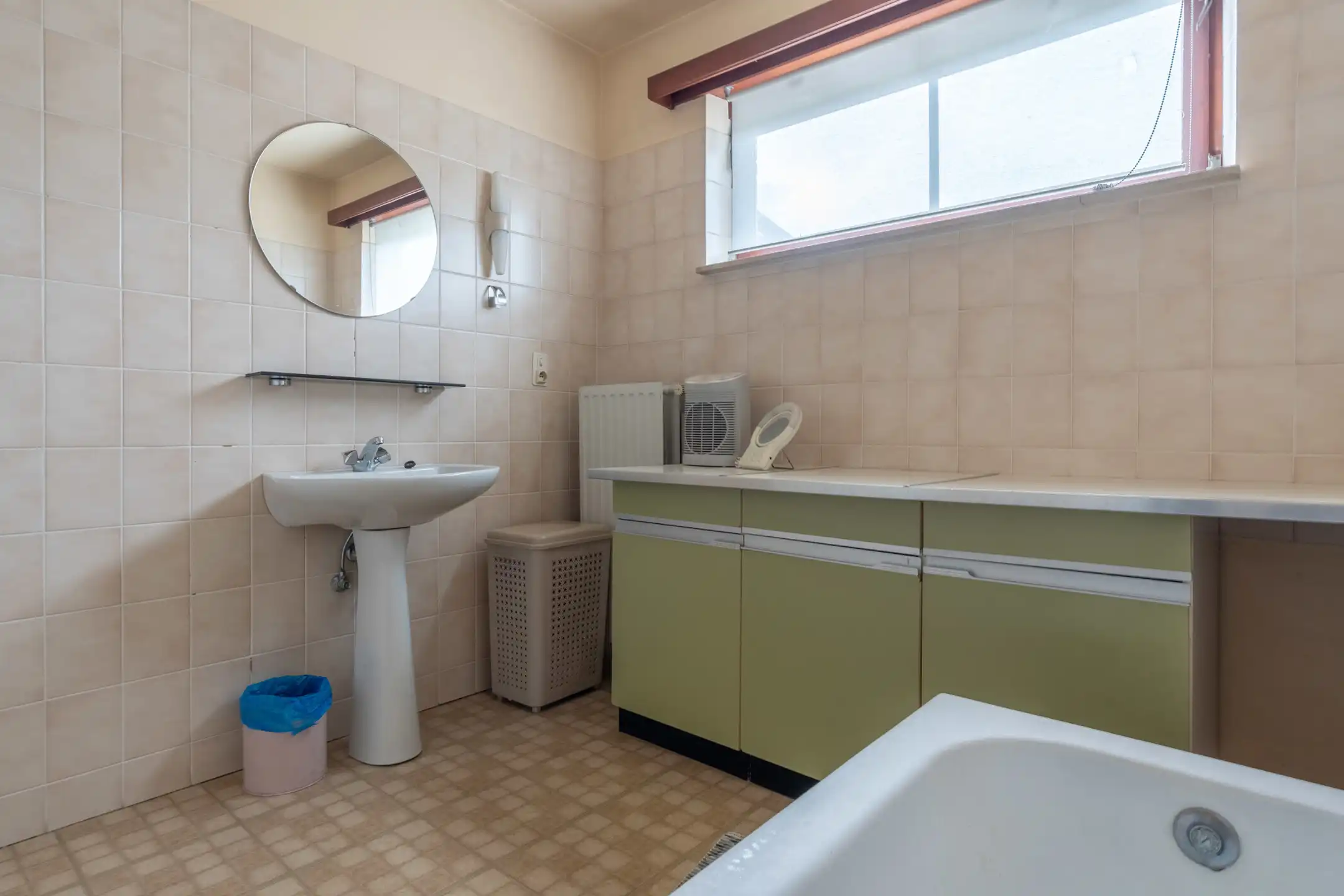 Zeer gunstig gelegen woning met 3 slpks op 647 m² foto 18
