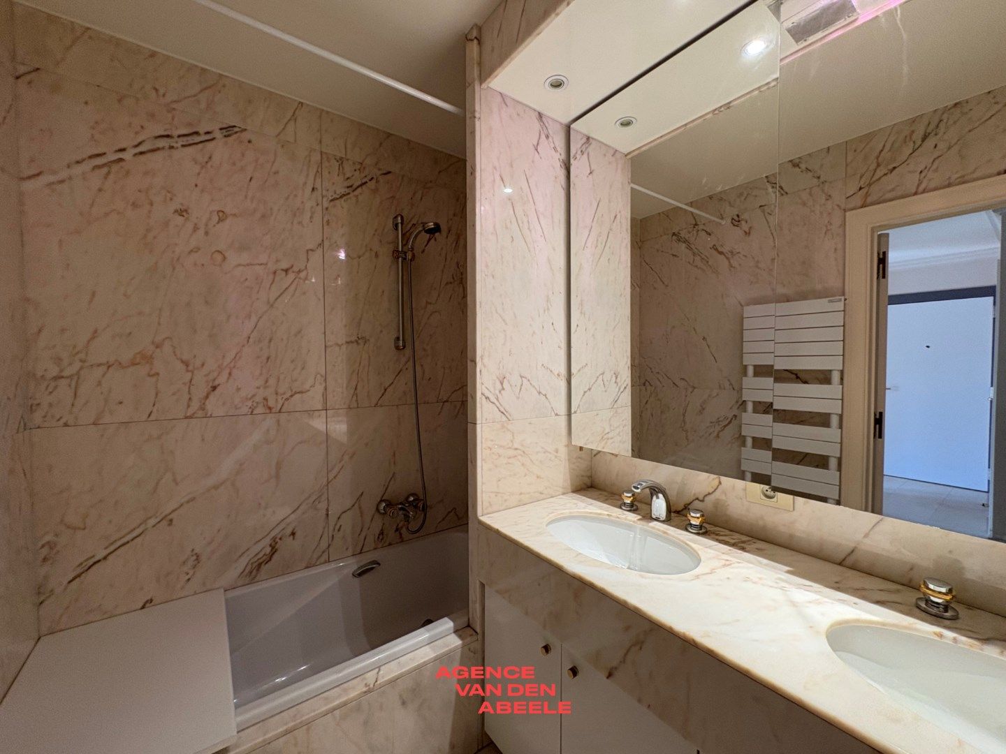 Luxueus appartement op prachtige ligging foto 9