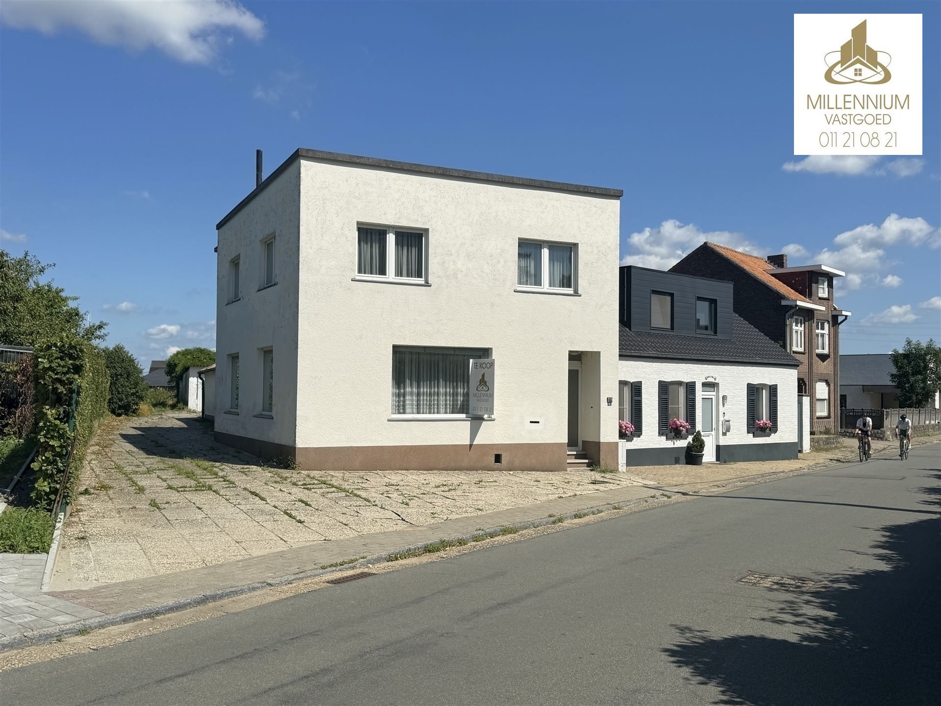 Ruime 5-Slaapkamerwoning te Bilzen 10a 13ca foto 4