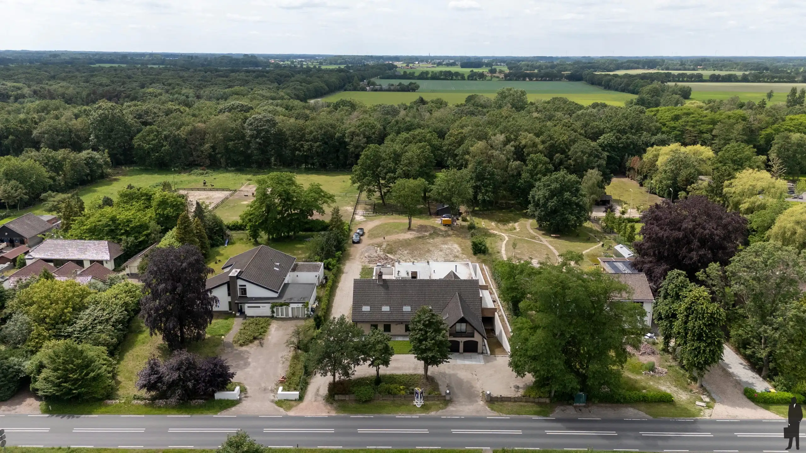 Exclusieve woning met meer dan 1.000 m² potentieel op een perceel van circa 5.800 m²! foto 45