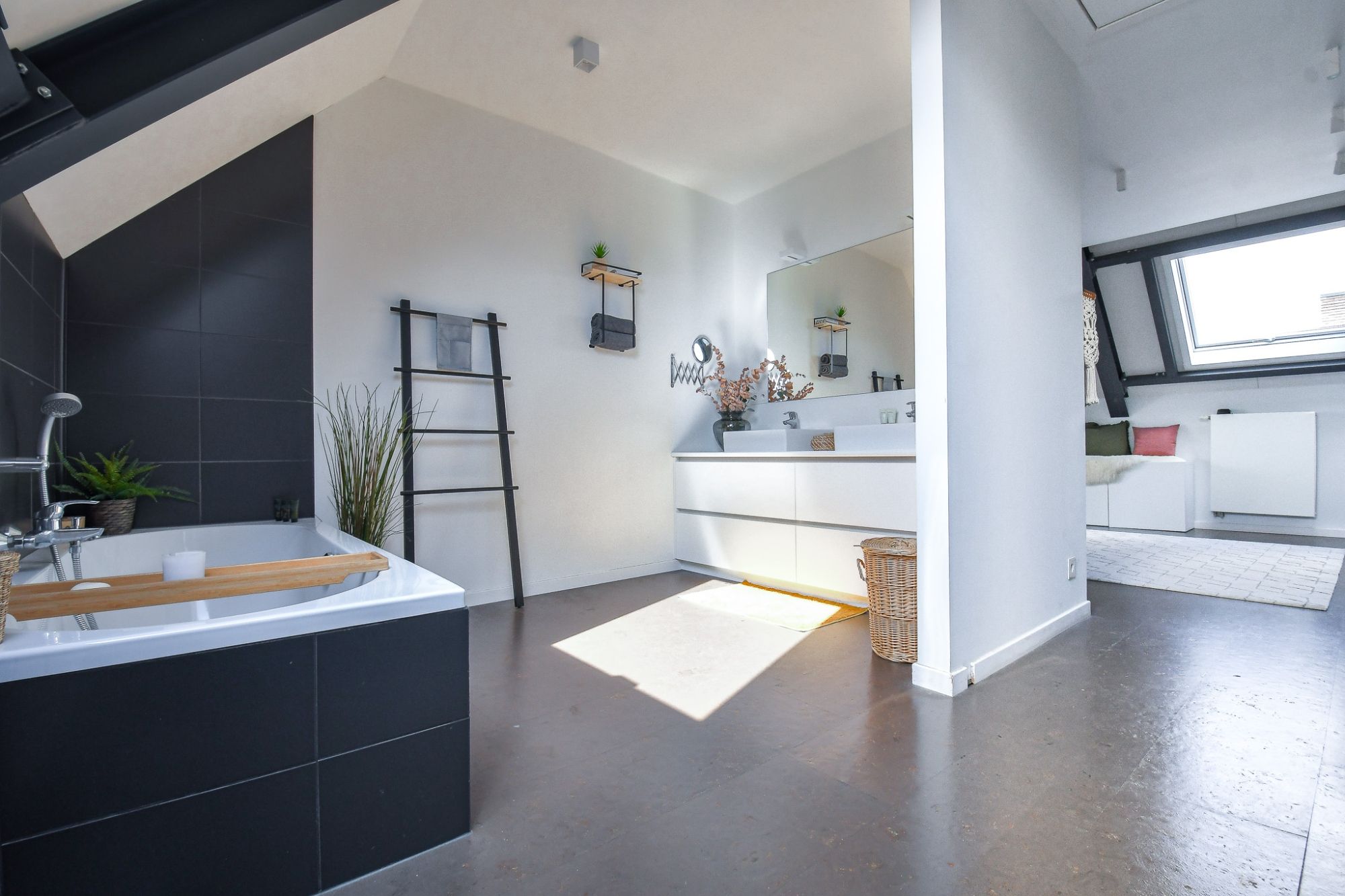 BEZOEKMOMENT ZATERDAG 09/08 VAN 9U TOT 10U30 | Rustig & landelijk gelegen architecturale villa op 1.166m² foto 18