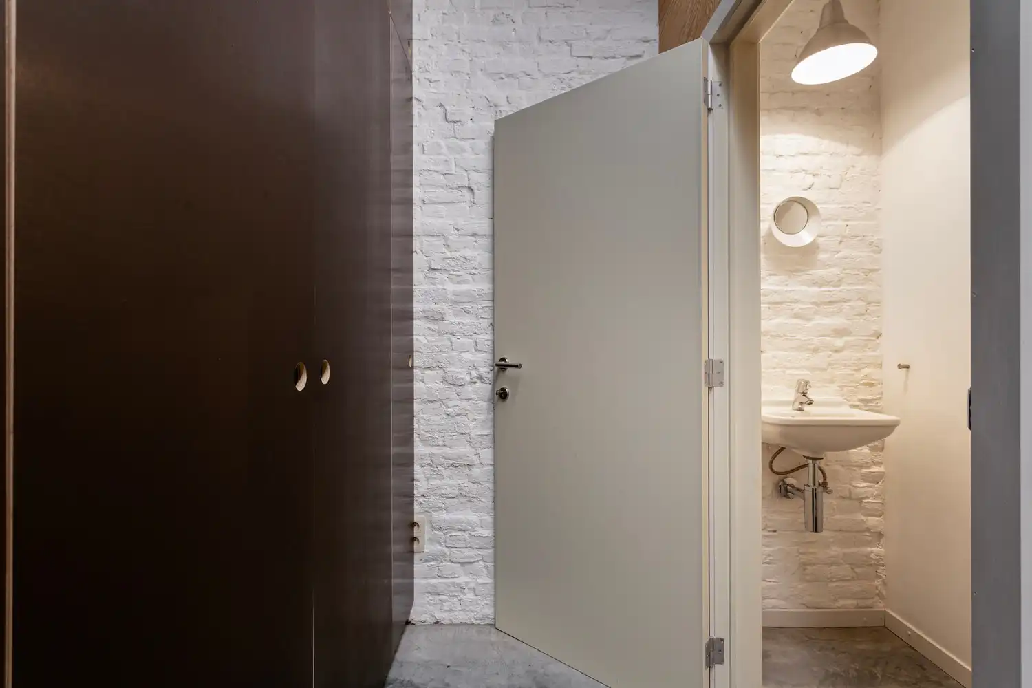 PRACHTIG GERENOVEERDE WONING MET STADSTUIN! foto 10