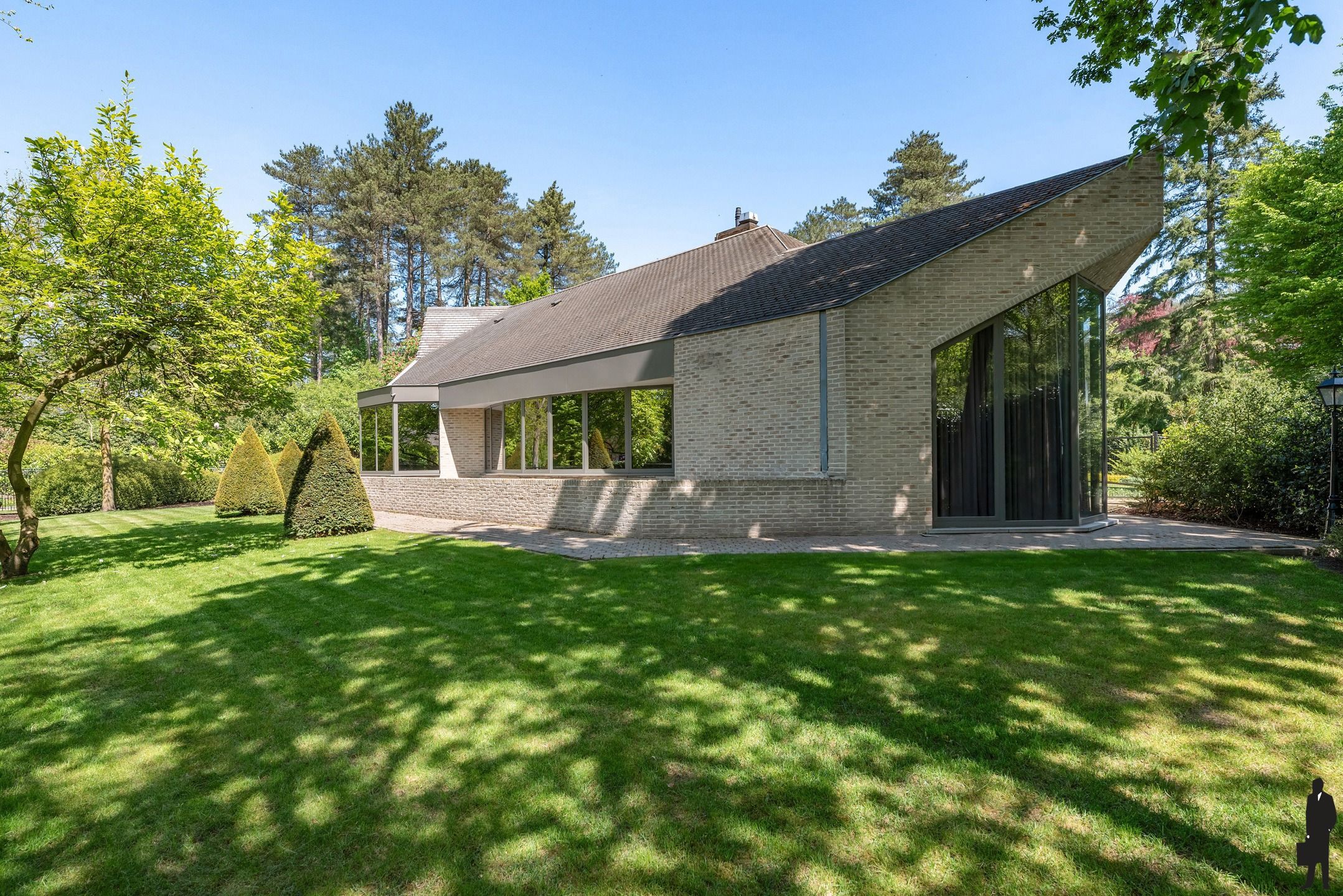 Residentiële villa op hoekperceel van ca. 2.452m² foto 37