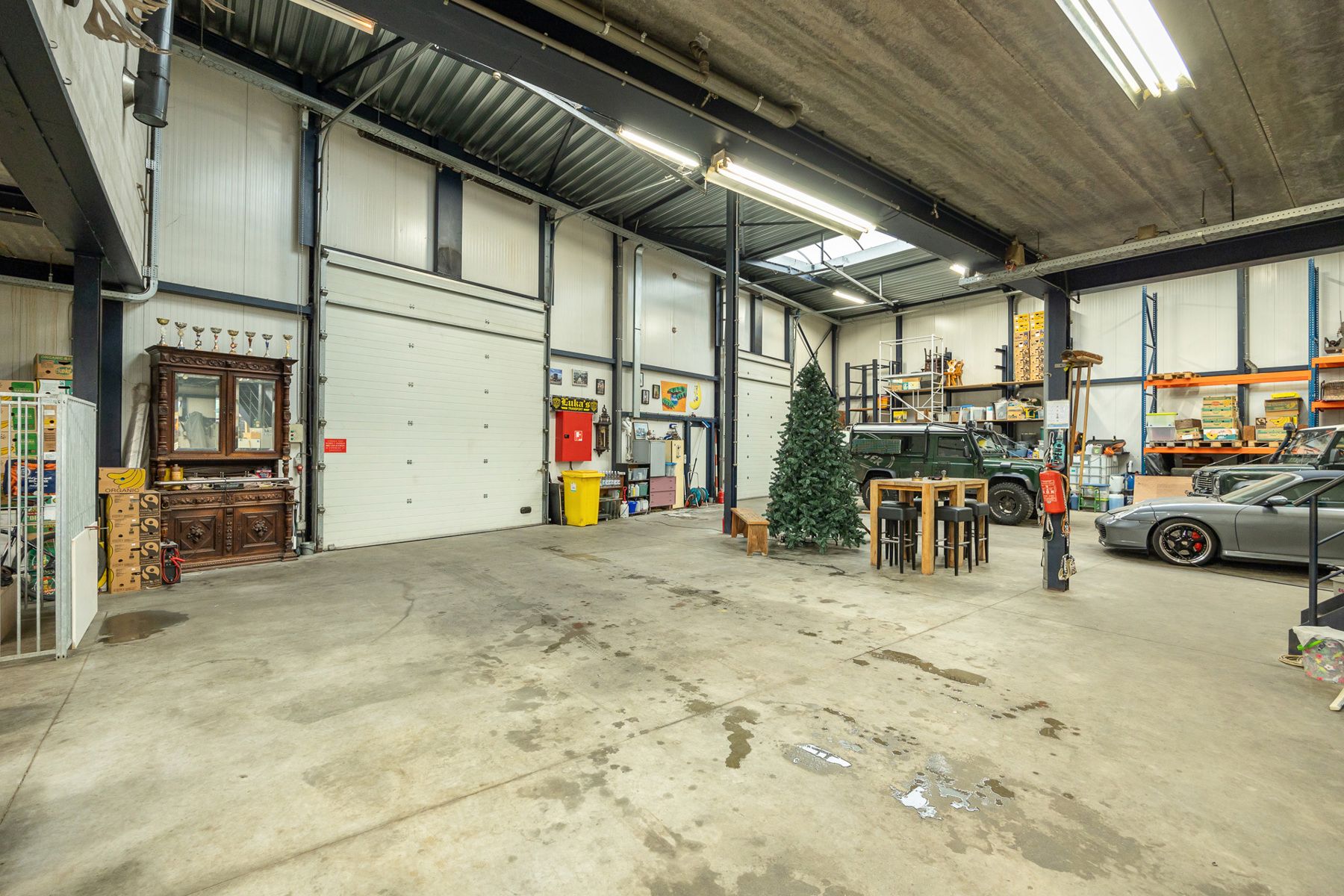 Industrieel pand met magazijn, appartement en lounge in tuin foto 49