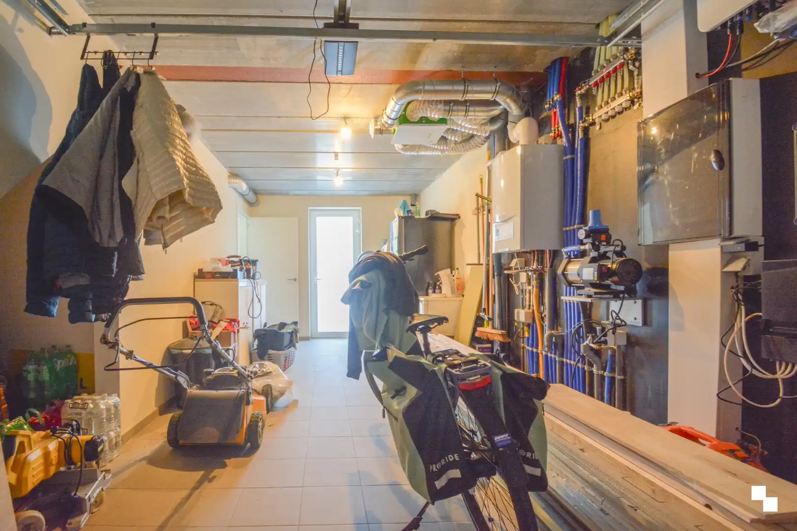Energiezuinige recente half open bebouwing met tuin en garage te Gits foto 10