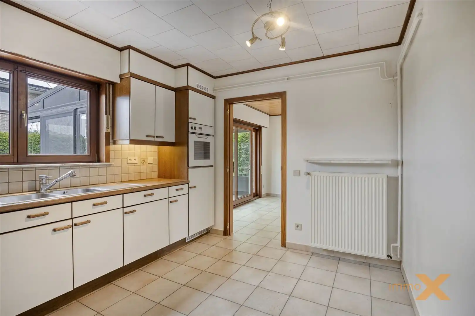 RESIDENTIEEL GELEGEN GEZINSWONING MET 3 SLPKS foto 9