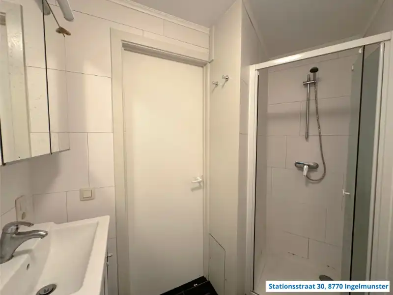 6 studio's en handelszaak met zicht op Kasteel van Ingelmunster. foto 4