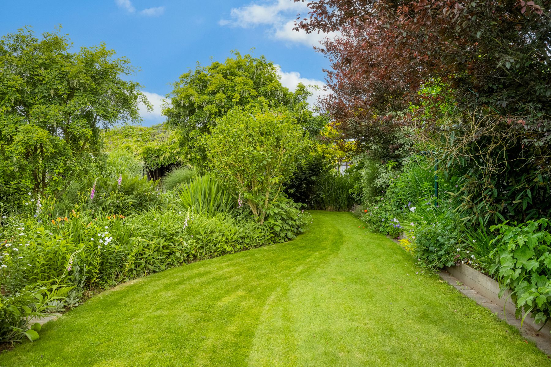 TE KOOP:Instapklare kwalitatieve woning met prachtige tuin! foto 28