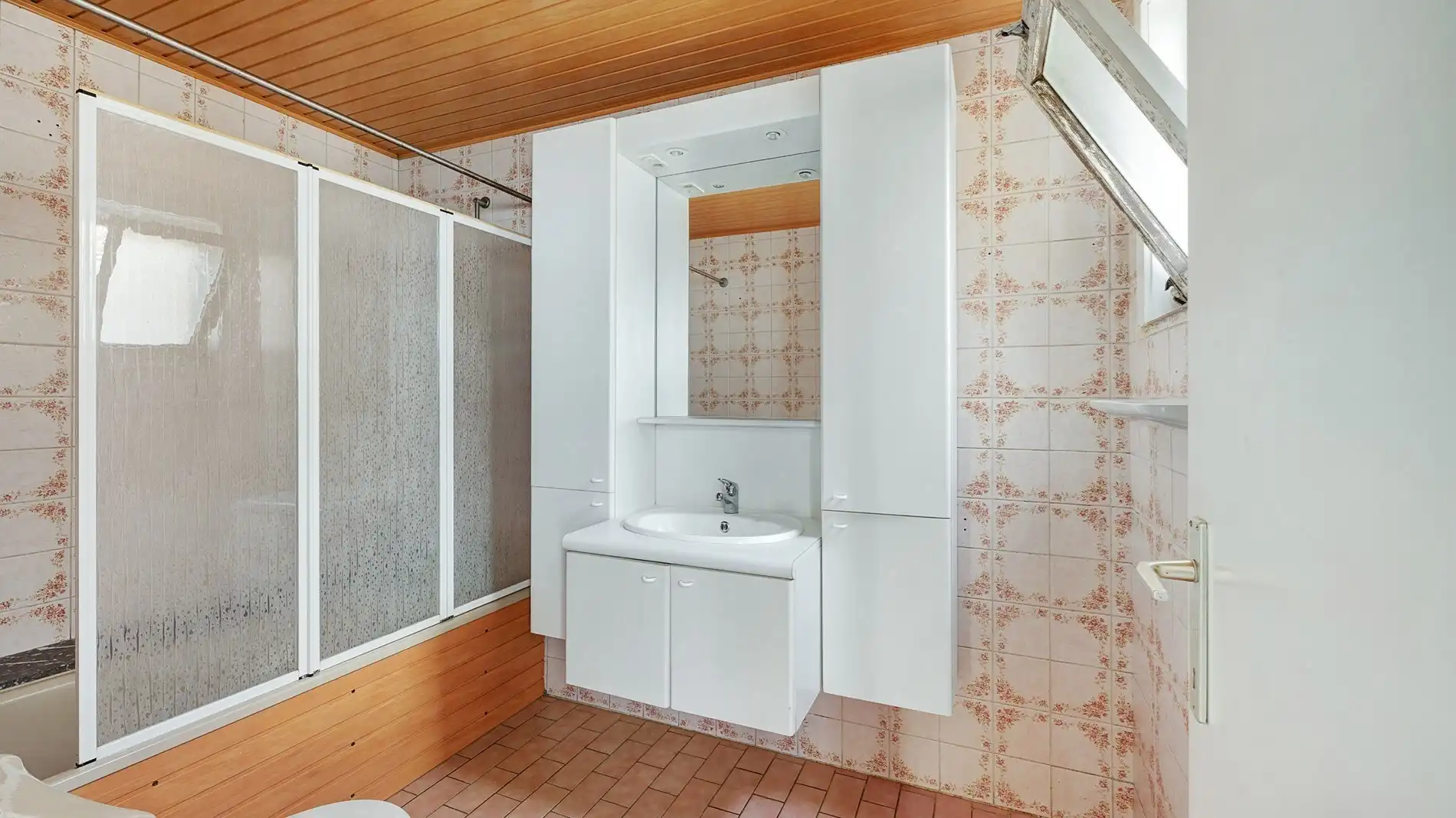 Grote, brede woning met leuke stadstuin te Heist-aan-Zee foto 10