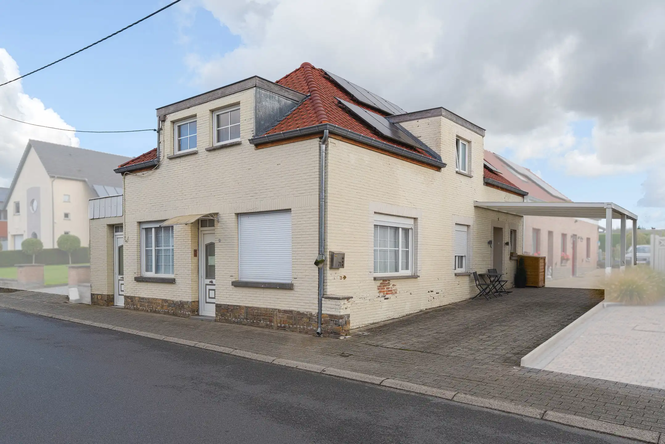 Instapklare, gerenoveerde gezinswoning met 3 slaapkamers foto 25