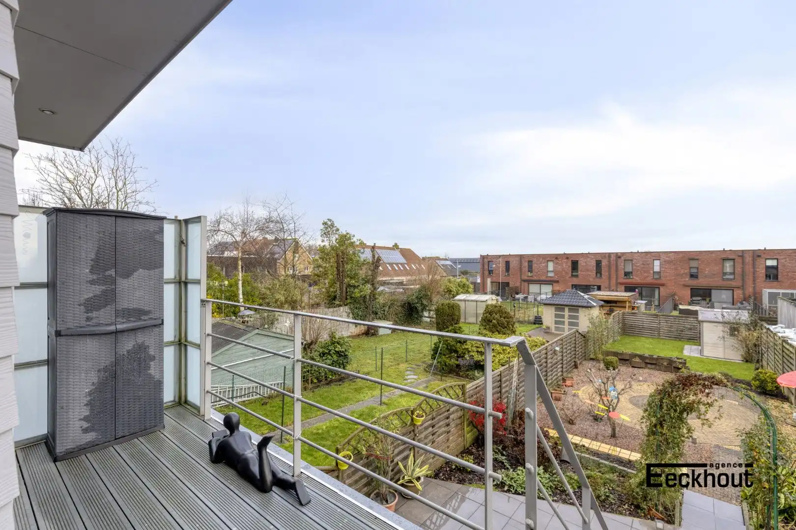 Instapklare ruime bel-etage woning (217 m² bewoonbare oppervlakte) met dubbele garage en grote tuin op topligging in Oostende foto 15