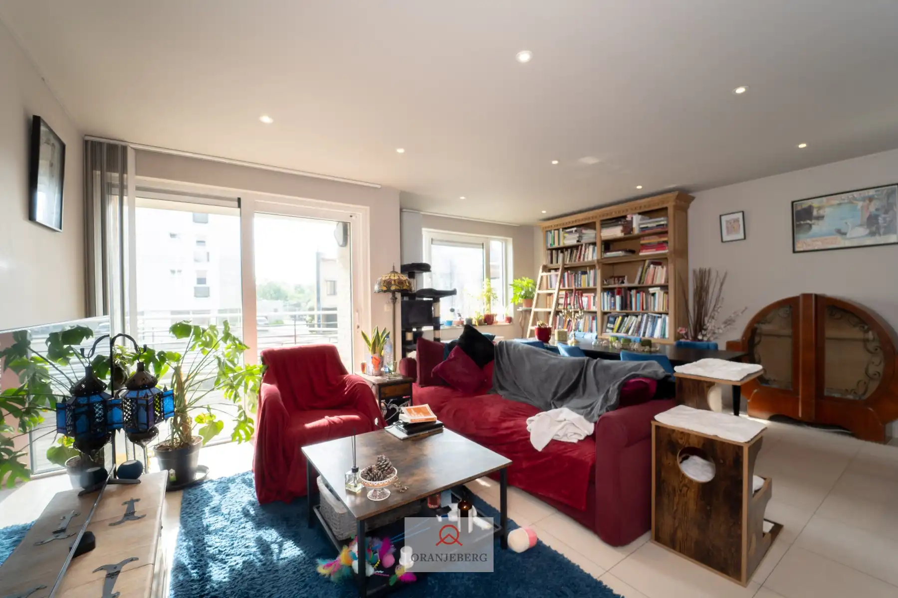 Gelijkvloers 3 slpk appartement met groot terras vlakbij Station foto 8