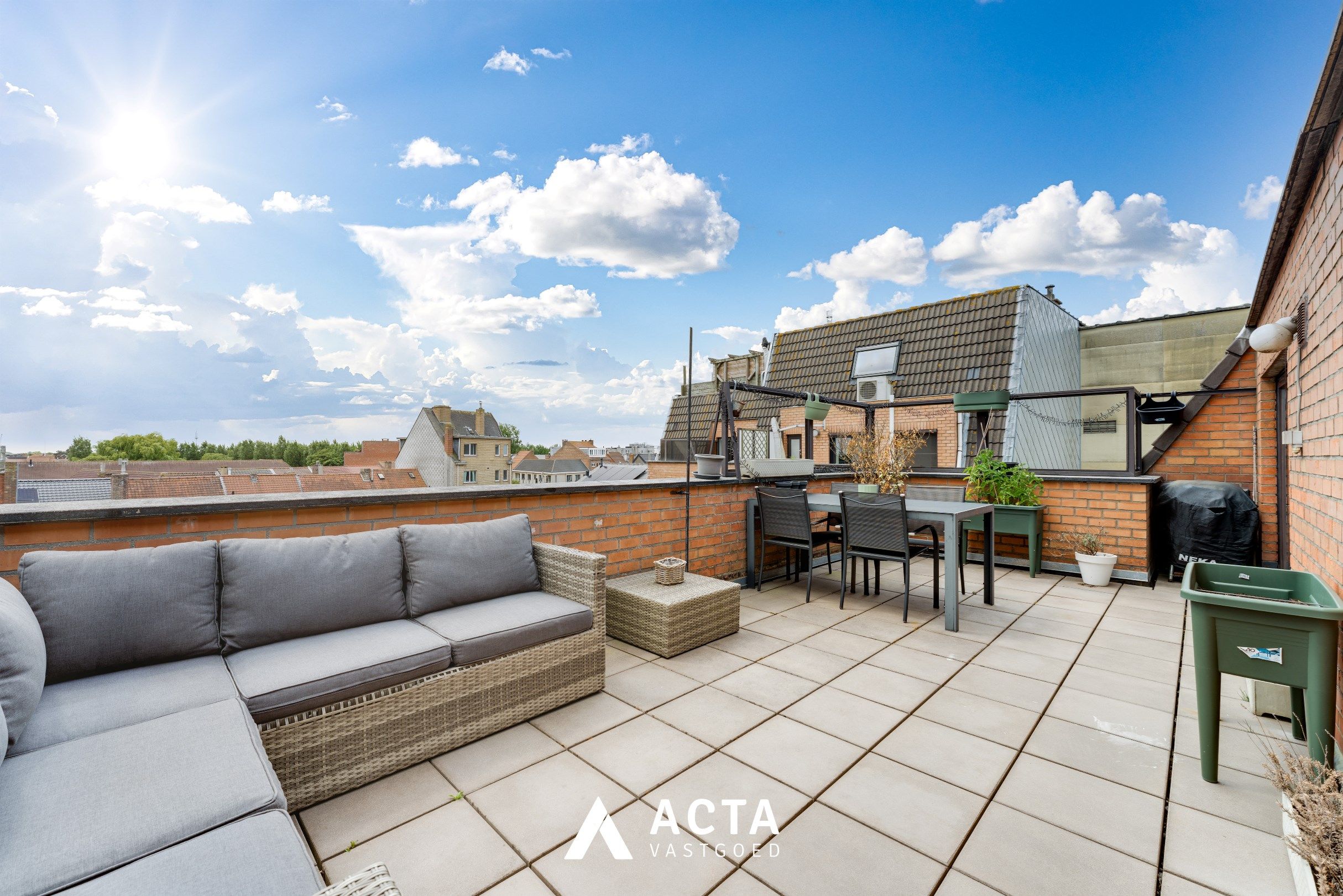 Instapklaar dakappartement met twee terrassen en parkzicht foto 8