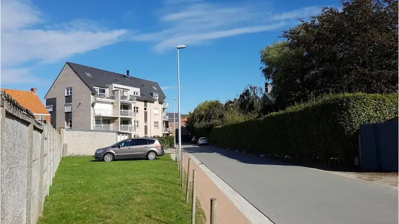Ruim en energiezuinig&nbsp;appartement met TERRAS en GARAGE te huur in Oedelem foto {{pictureIndex}}