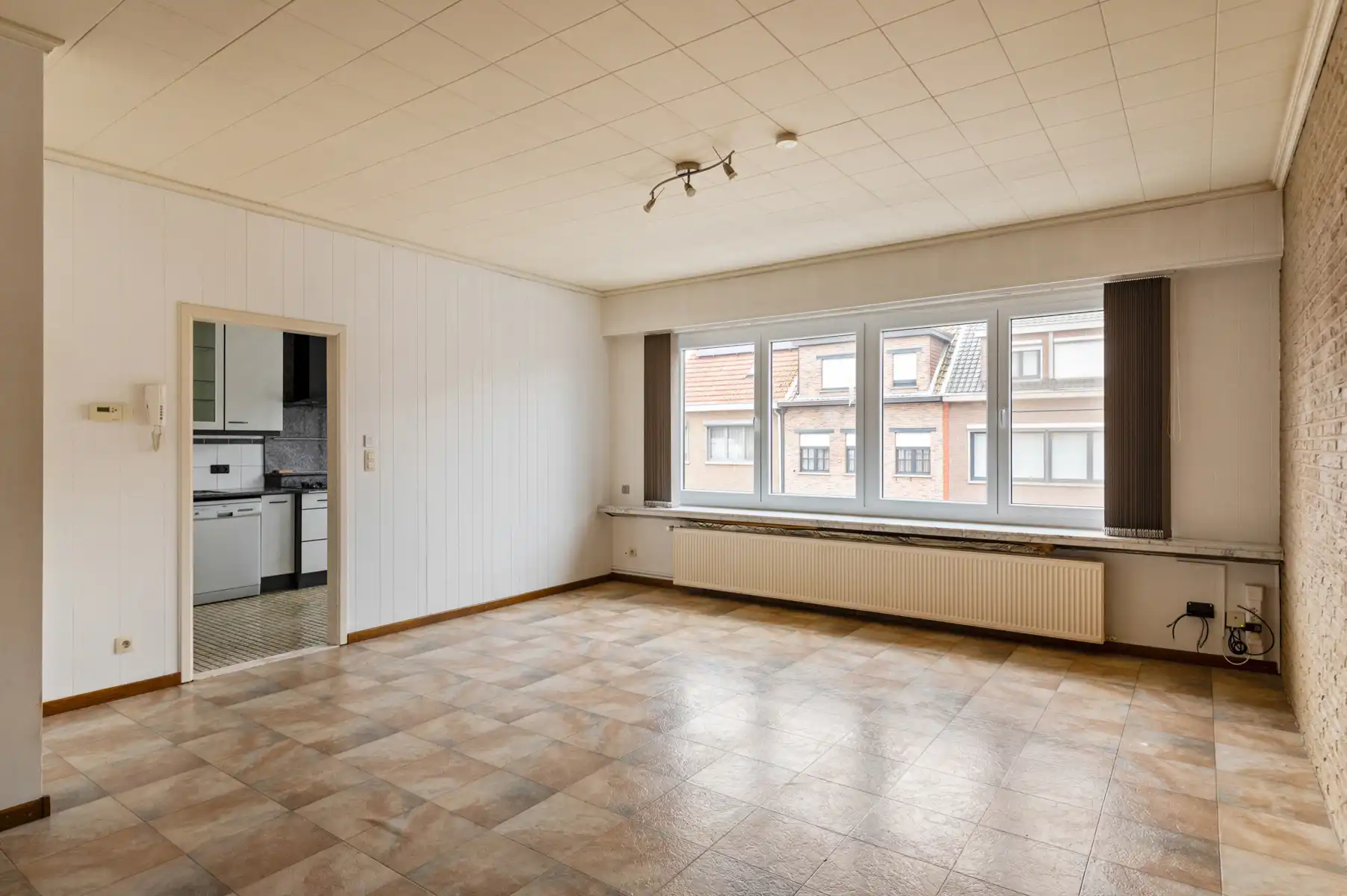 Gelijkvloers handelsruimte met koer én woonst op verdieping foto 17