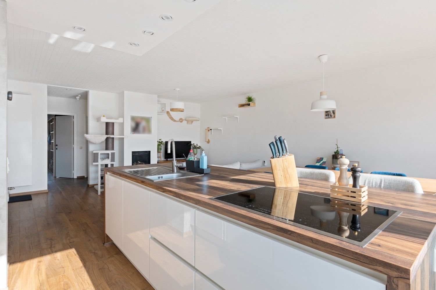 Instapklaar appartement met 2 slaapkamers en terras in centrum Wommelgem! foto 4