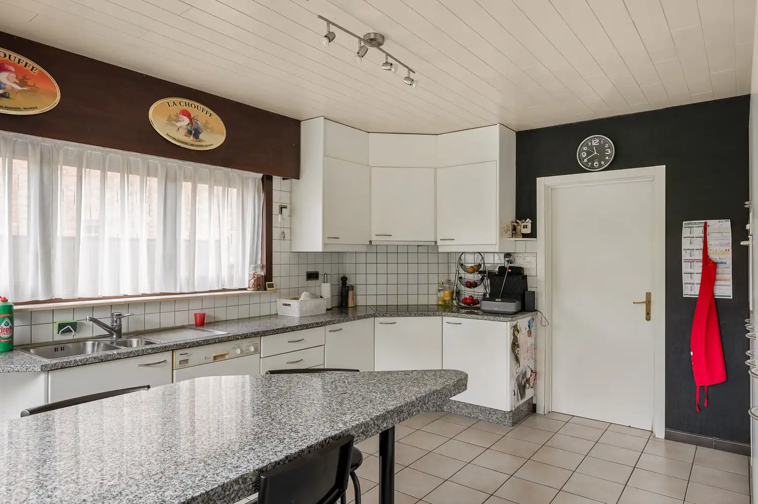 TE KOOP | Ruime halfopen bebouwing met tuin in Booischot. foto 8