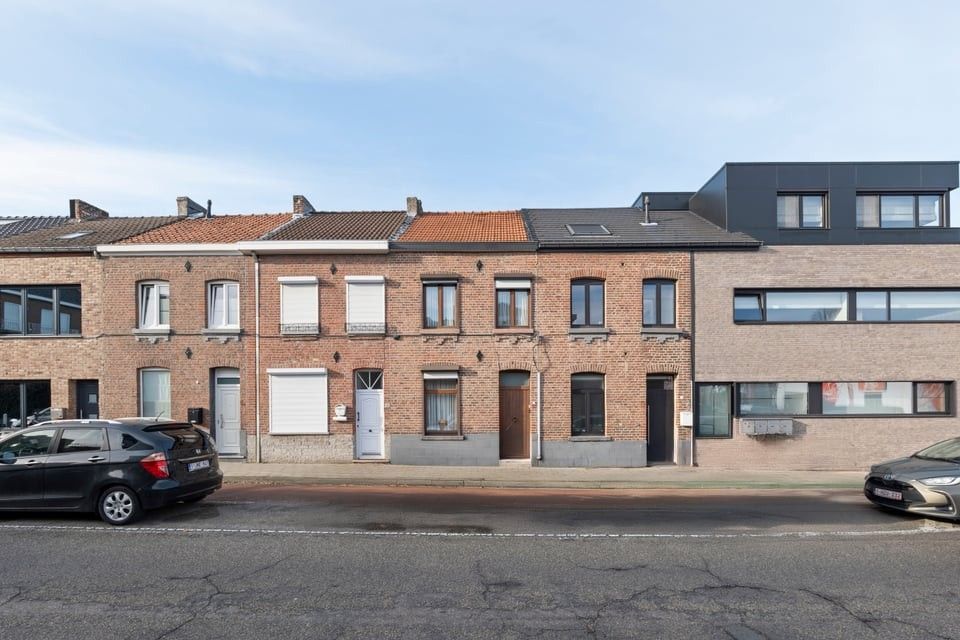 VERHUURDE STADSWONING MET TUIN IN HET CENTRUM VAN SINT-TRUIDEN foto 2