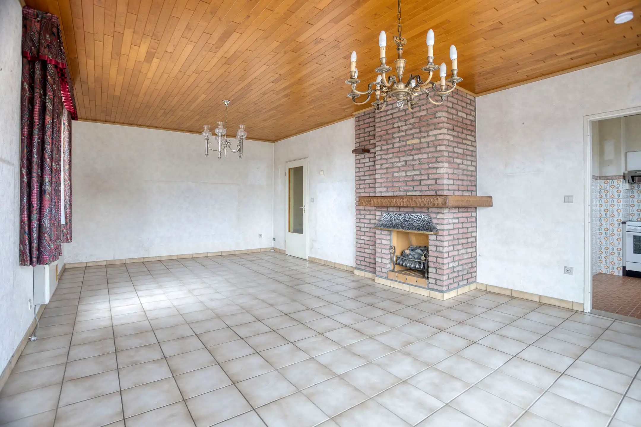 Te renoveren appartement met 3 slaapkamers foto 5