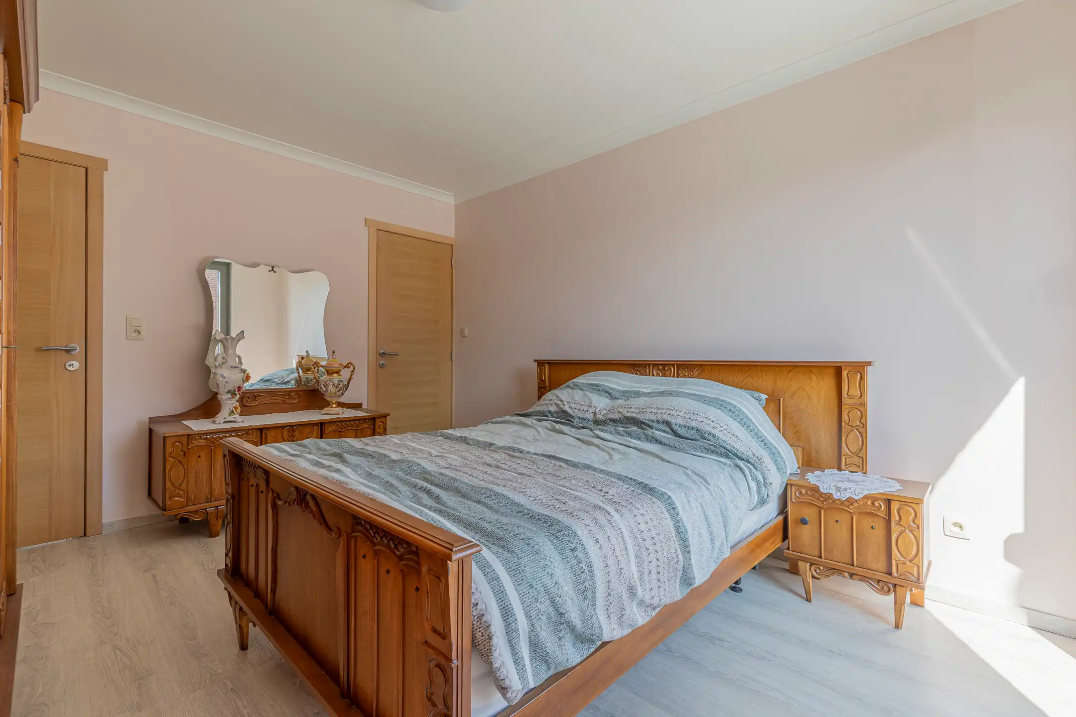 ZOTTEGEM - Recent gerenoveerde woning op toplocatie! foto 17