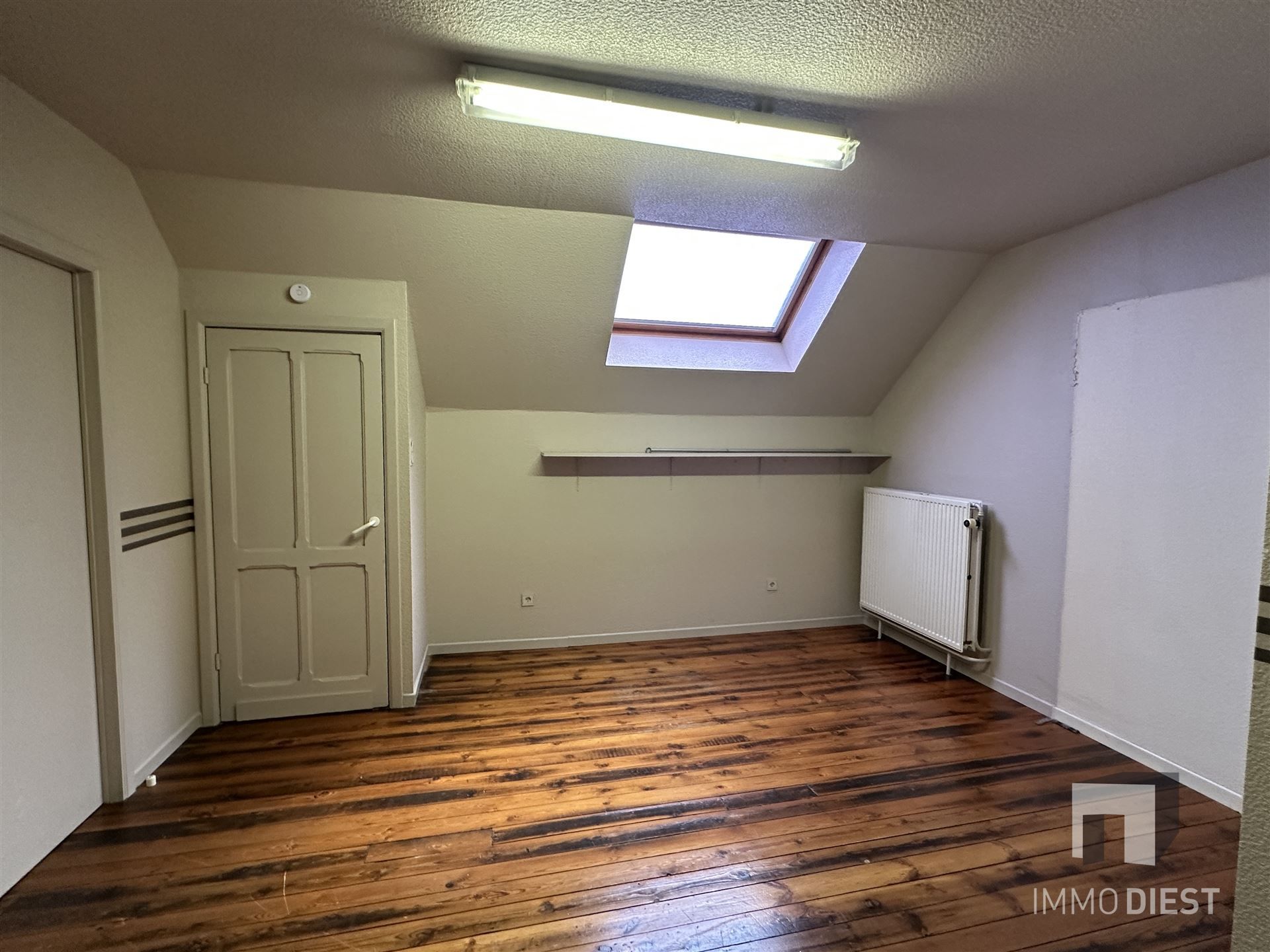 Knappe woning met 3 ruime slaapkamers en mooie tuin - instapklaar foto 45